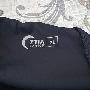ZYIA Navy Peak Zipper Joggers (Short) 24"